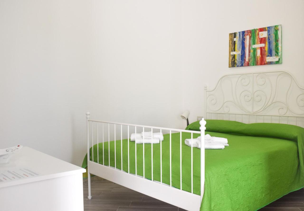 Bed & Breakfast Domus Pepe Scalea Eksteriør billede