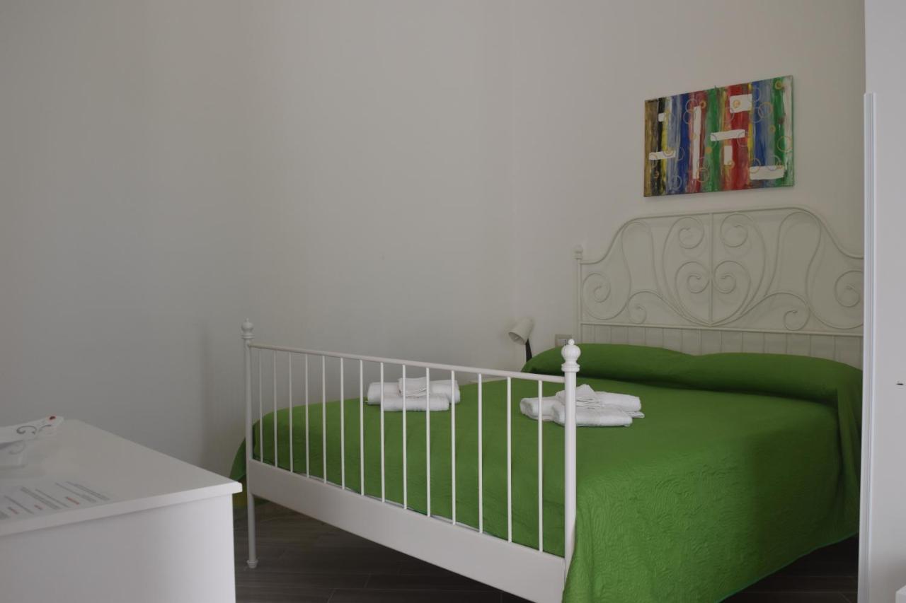 Bed & Breakfast Domus Pepe Scalea Eksteriør billede